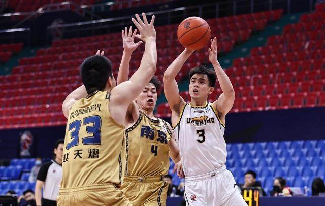 1643324442421040944.jpg 68de83a7-d21a-434f-8c67-bfe77b4e5e69.jpg