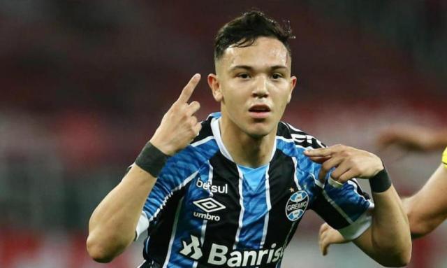 开云体育官网-佩佩还没挂靴 波尔图又从巴西签下一个年轻佩佩