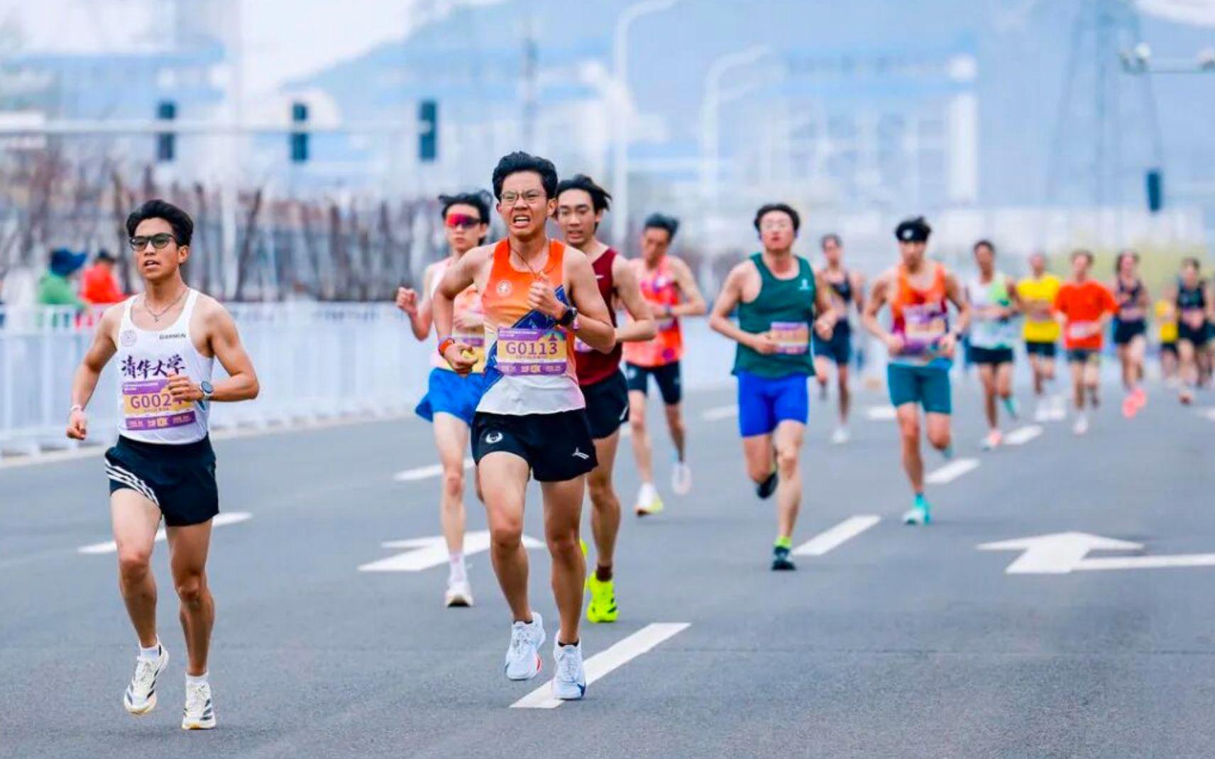 开云体育-10公里精英赛门头沟站收官，新增高校组吸引300余名学子参赛